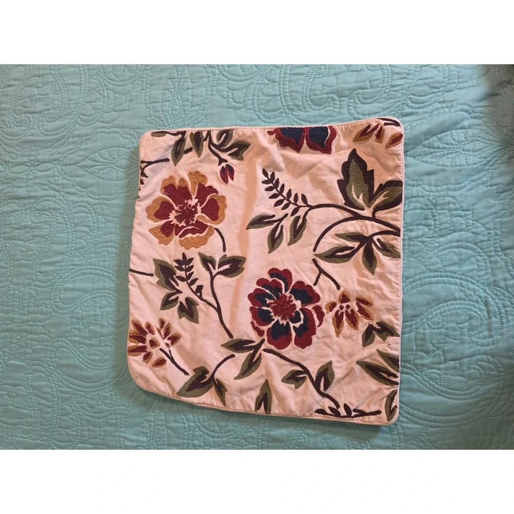 LL Bean Crewel Floral Embroidered Cotton Throw Pillow Cover 16x16 Cream Pink